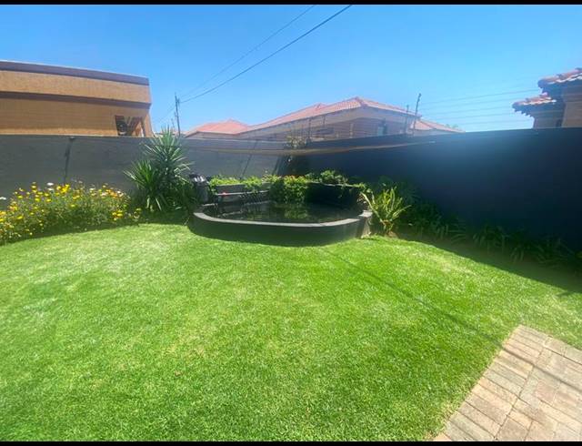 3 BEDROOM HOUSE FOR SALE IN AERORAND